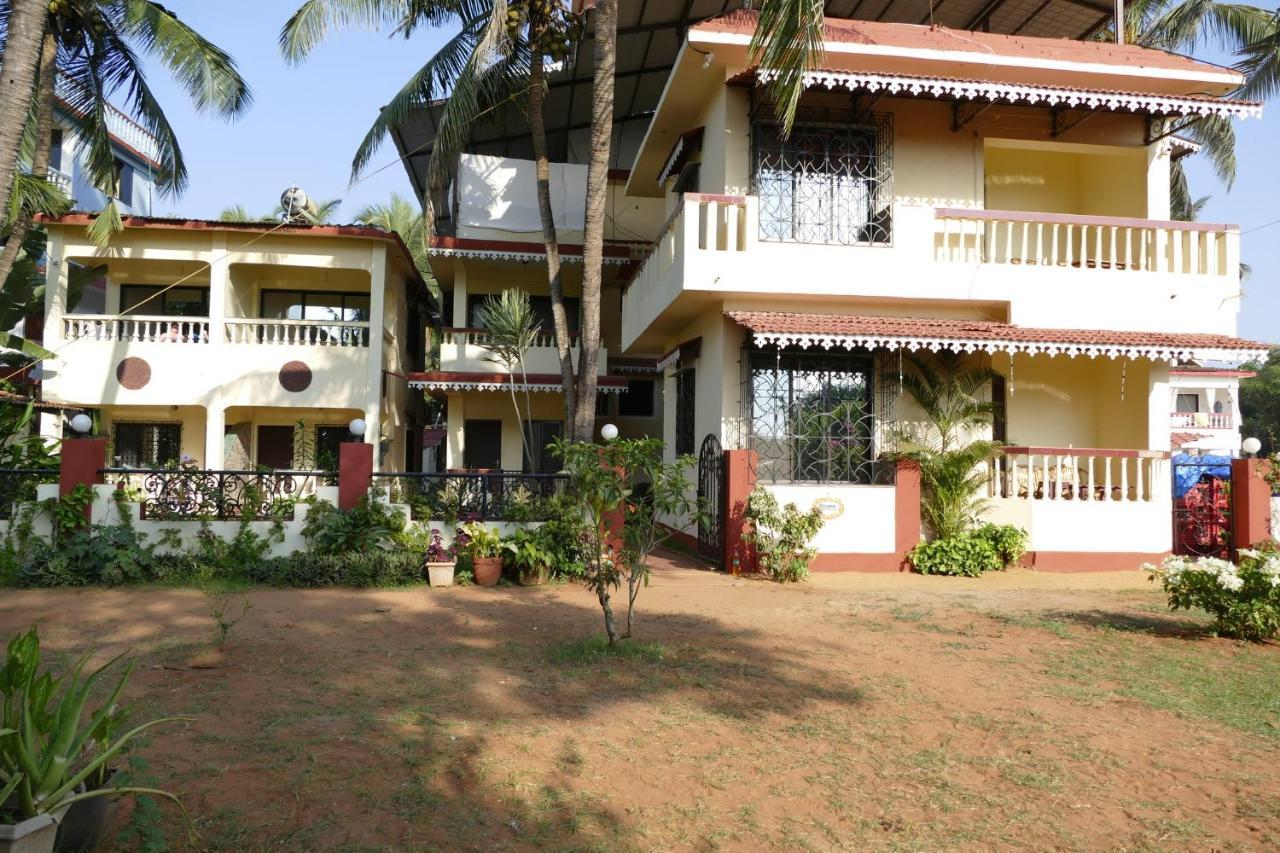 Shanu'S Seaside Inn - A Guesthouse, 100 Metres To Candolim Beach Exterior photo